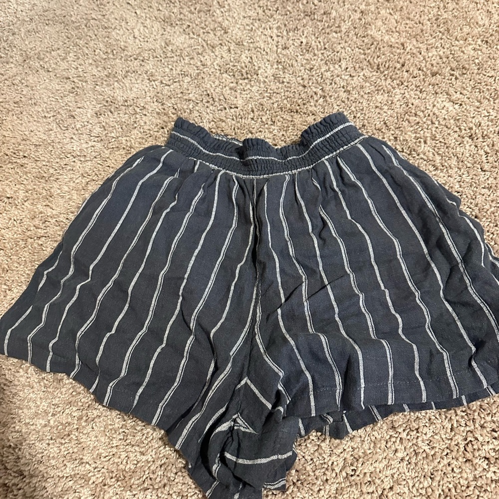 Linen shorts